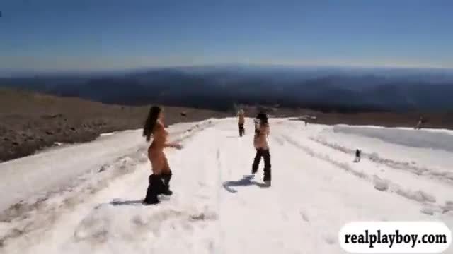 Badass Babes Snowboarding While All Nude Cliti PornTube