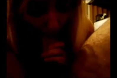 Xvideosbrasileiro.net namorada brasileira loira chupando pau até gozar na boca